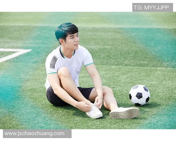 足球明星如何在寒冷冬季保持状态与活力的独特生活方式揭秘